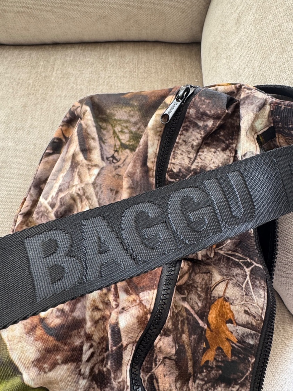 BAGGU Camo Print Medium Cargo Crossbody Bag Like New - Picture 5 of 6